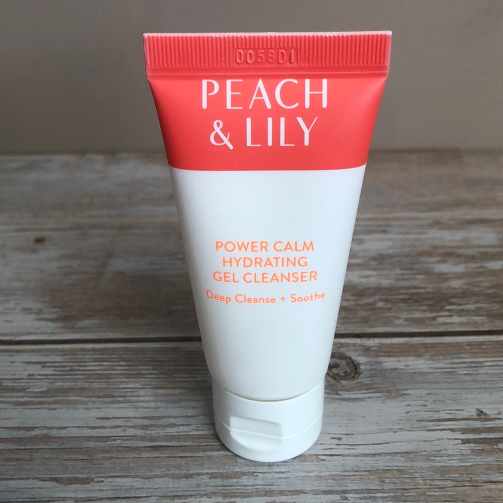 ❤️$6 NWT Peach and Lily Power Calm Hydrating Gel Cleanser 1.01oz